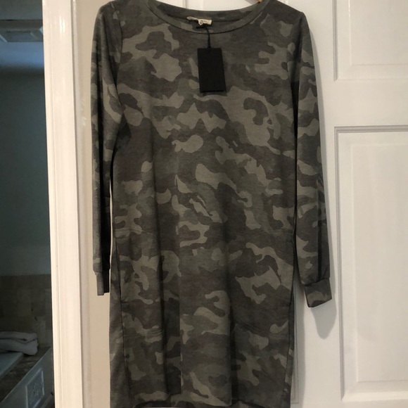 Camo dress - Picture 1 of 3